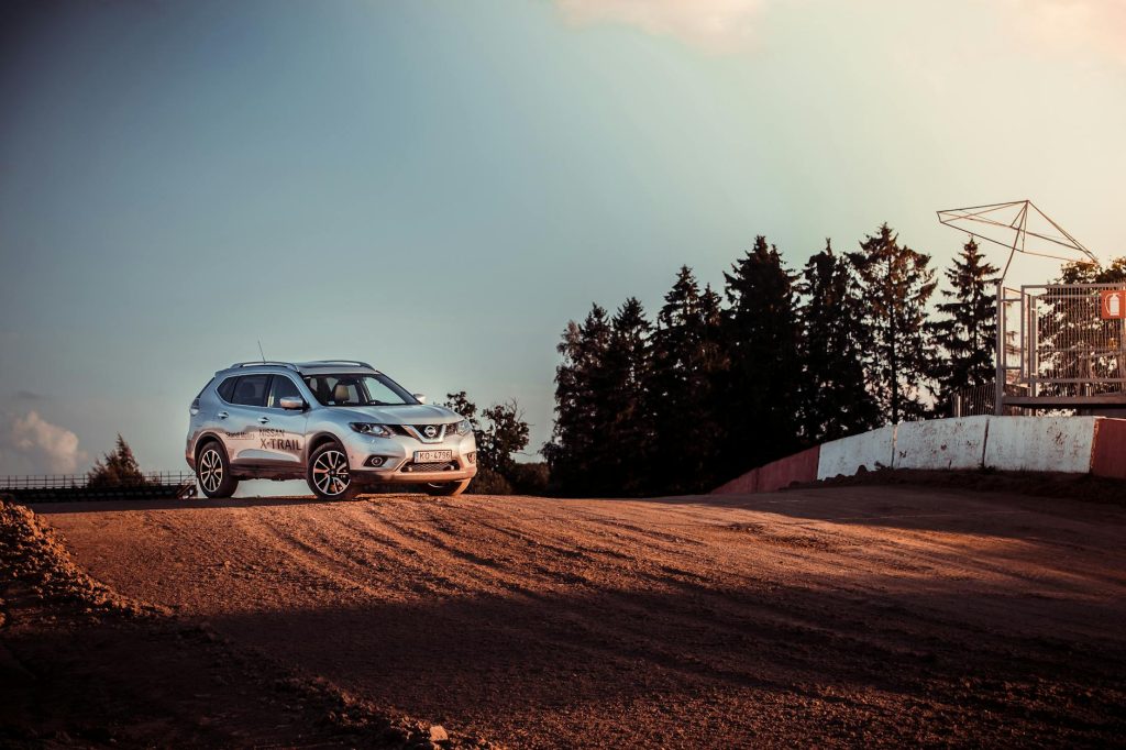 what to look for when buying a Nissan X Trail